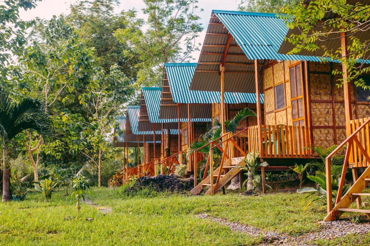 Green Acres Village Moalboal Buitenkant foto